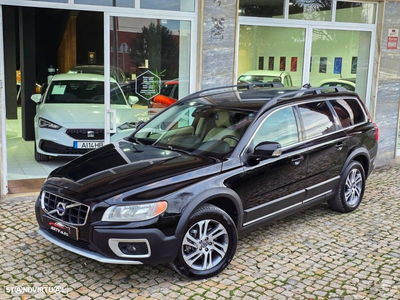 Volvo XC 70 2.4 D5 Momentum AWD Geartronic