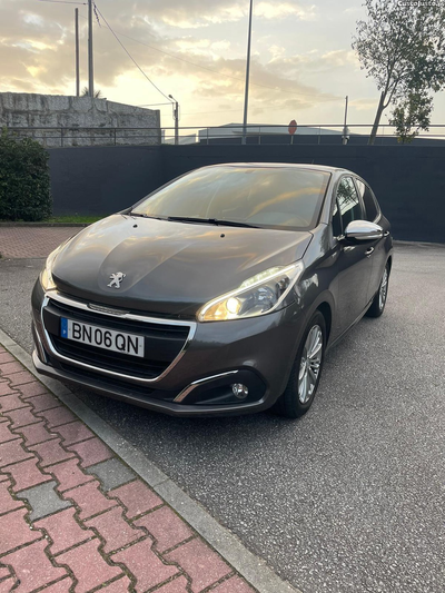 Peugeot 208 PureTech