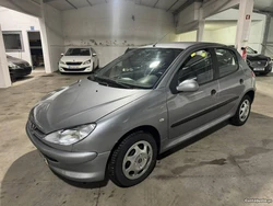 Peugeot 206 1.1i