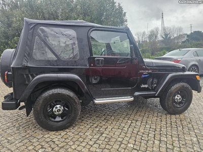 Jeep Wrangler 4.0 sport