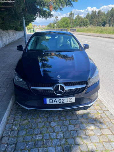 Mercedes-Benz CLA 180 Shooting Brake