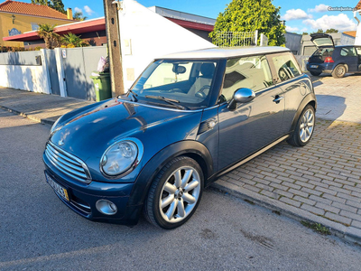 MINI Cooper 1.6D 112cv