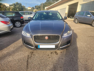 Jaguar XF 2.0 D