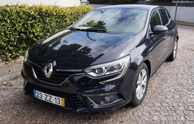 Renault Mégane 1.5 Limited - 280EUR Mês CPLP