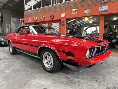 Ford Mustang V8 cabrio