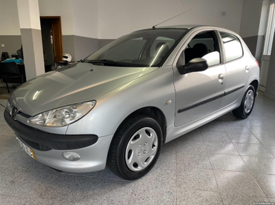 Peugeot 206 1.1 Color Line