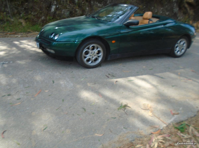 Alfa Romeo Spider 2.0 Twin Spark 155cv