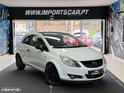 Opel Corsa 1.2 Black Edition