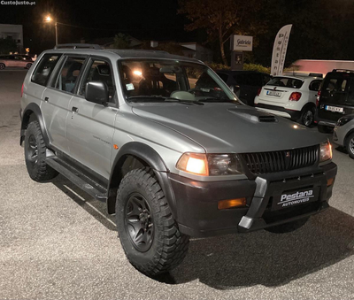 Mitsubishi Pajero SportWagon