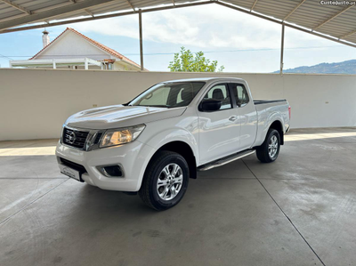 Nissan Navara 2.3 dCi CD 4WD Visia