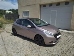 Peugeot 208 1.6 Hdi Griffe 114cv