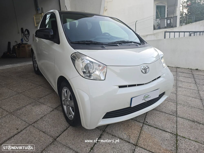 Toyota iQ 1.0 VVT-i 2 EP