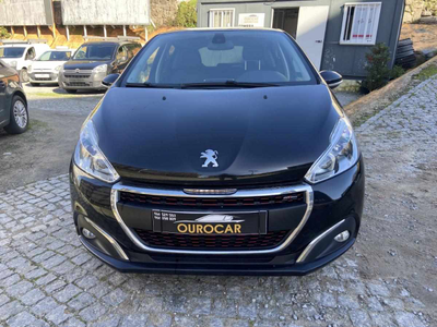 Peugeot 208 GT LINE