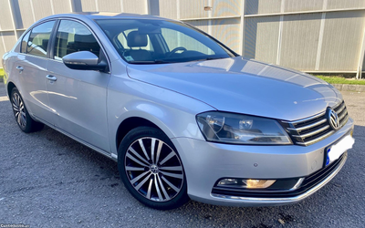 VW Passat 2.0 TDI 140cv SPORTLINE 1 Dono