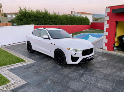 Maserati Levante SQ4 GRANSPORT