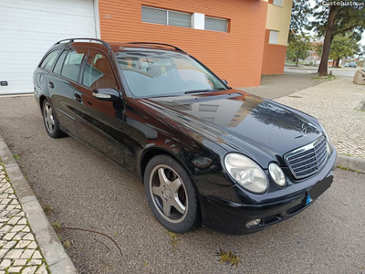 Mercedes-Benz E 220 E 220 CDI