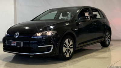 VW Golf e-GOLF AC/DC