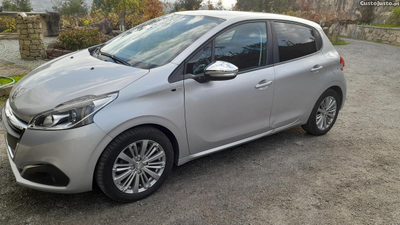 Peugeot 208 C