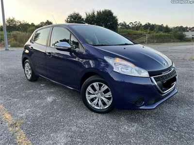 Peugeot 208 1.4 HDI