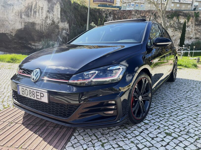 Volkswagen Golf 2.0 TSI GTI DSG Performance