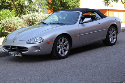 Jaguar XK8 2 Turig Convertible