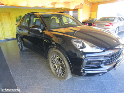 Porsche Cayenne E-Hybrid Platinum Edition