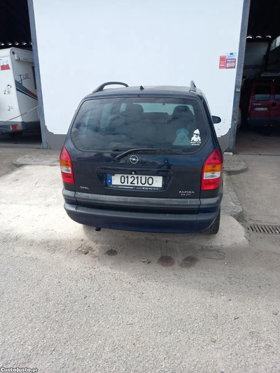 Opel Zafira (T98monocab)