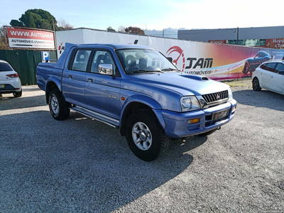 Mitsubishi L200 STRAKAR 2.5 TD 4WD Pickup double cabine 99cv