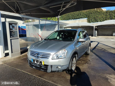 Nissan Qashqai +2 1.6 Tekna Premium P.Preta 18