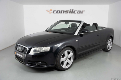 Audi A4 2.0 TDi S-line