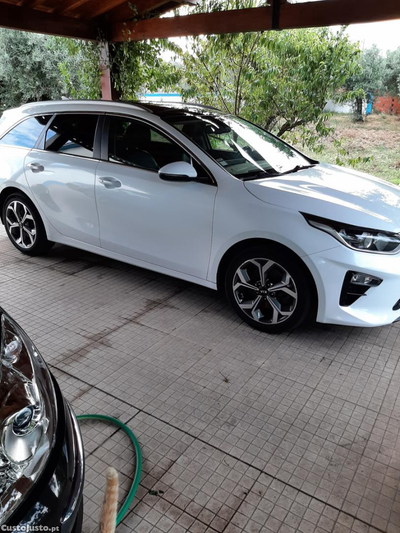 Kia Ceed SW 1.6 CRDi MHEV Drive+SRF