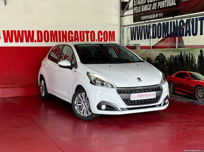 Peugeot 208 BLUEHDI SIGNATURE