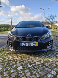 Kia Ceed 1.6 CRDI GT-LINE 5p