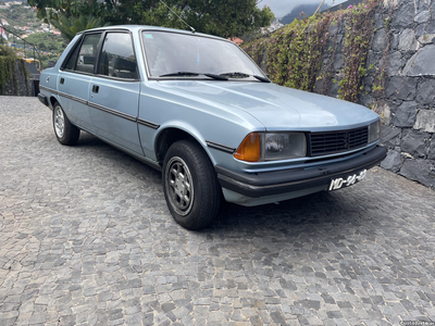 Peugeot 305 SR