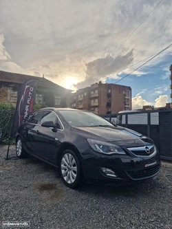 Opel Astra Sports Tourer 1.4 T Cosmo