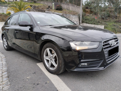 Audi A4 Avant 2.0 TDI SPORT - GPS - DISTRIBUIÇÃO MUDADA