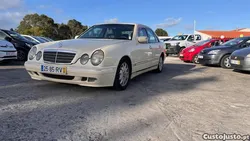 Mercedes-Benz E 220 CLASSIC