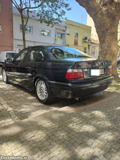 BMW 318 TDS Exclusive