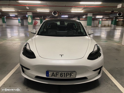 Tesla Model 3 Tração Traseira