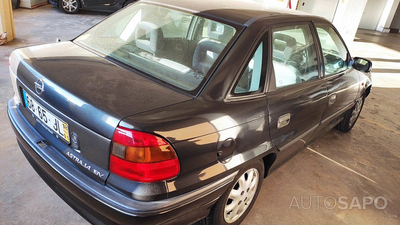 Opel Astra 1.4 T de 1998