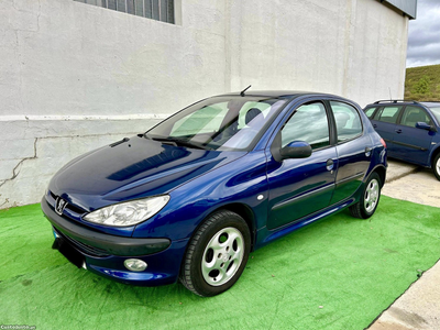 Peugeot 206 1.1