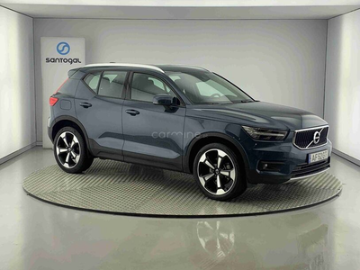 Volvo XC40 XC40 2.0 B4 Momentum Plus