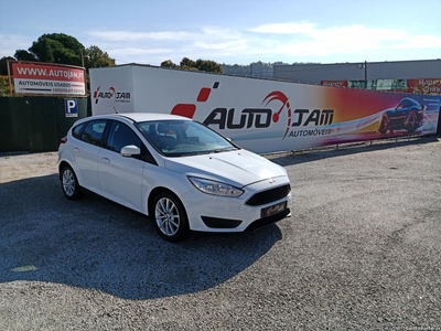 Ford Focus III 1.0 EcoBoost S&S 100cv Trend