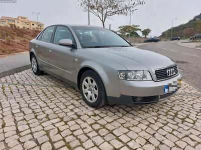 Audi A4 1.6 Gasolina 102cv