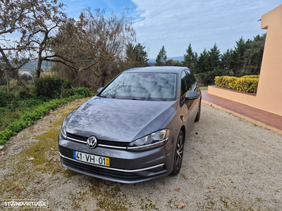 VW Golf 1.6 TDI Confortline