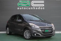 Peugeot 208 1.2 PureTech Signature