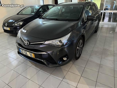 Toyota Avensis SW 2.0 D-4D EXCLUSIVE