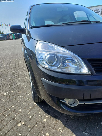 Renault Scénic 1.4 S 62000kms troco por jipe