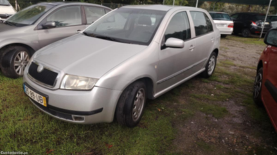 Skoda Fabia 1.4 gasolina