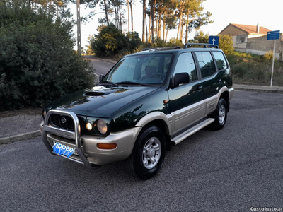 Nissan Terrano II 2.7 tdi 125cv 7lug 1 dono AC TA